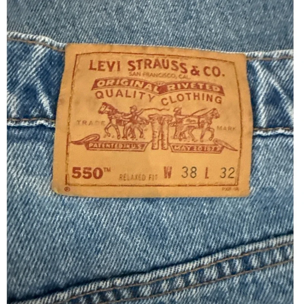 Levi's Mens 90s Vintage 550 Blue Denim Jeans Relaxed Fit 38x32 Made in USA Retro